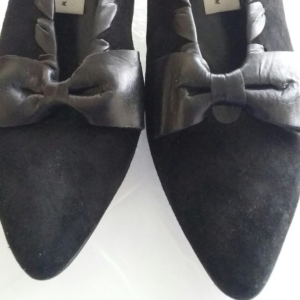 Proxy Black Suede Dress Pumps